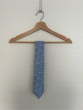 Vineyard Vines Light Blue Tie with Multi-Color Surfboard Motif